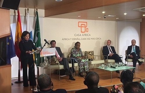 Sáenz de Santamaría: “En África se juega buena parte de nuestro futuro”