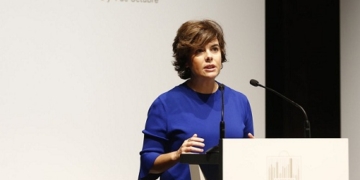 El Gobierno se vuelca con el empresariado para afrontar la crisis de Cataluña