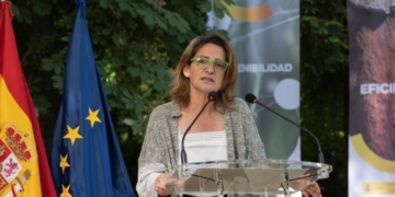 España afea a Francia que reabriera el acuerdo de renovables, como Alemania con los coches