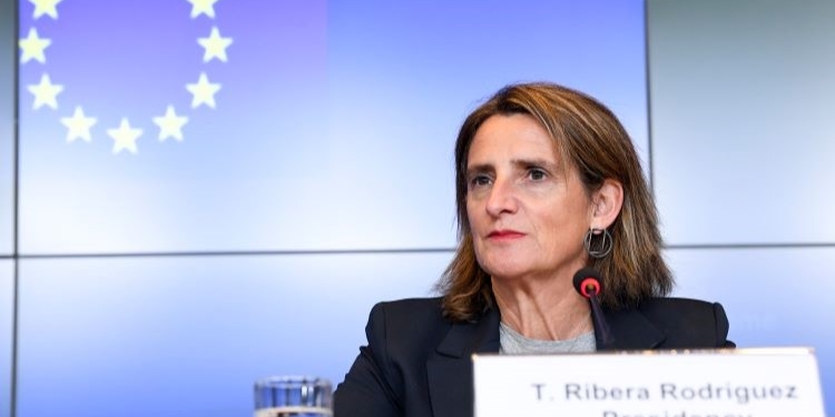Teresa Ribera celebra el “paso estratégico” de los 27 para reformar el mercado eléctrico