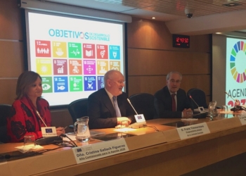 Timmermans rechaza el “cortoplacismo” en la búsqueda de una economía sostenible