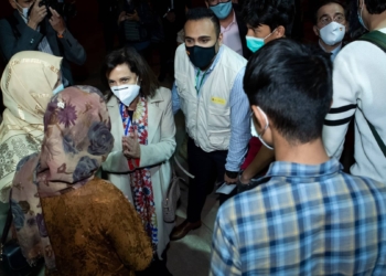 Llega a España el primer grupo de afganos evacuados a través de Pakistán