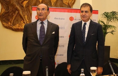 Turquía alerta contra los “independentismos” que “rompen los Estados”