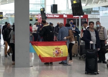 Aviones militares desplegados en Irak y Afganistán repatrian a 22 españoles