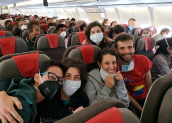 Alrededor de 1.200 turistas regresaron a España este fin de semana