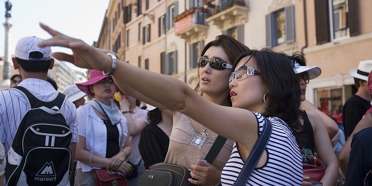 El turismo de largo radio ayuda a compensar los perjuicios del Brexit en España