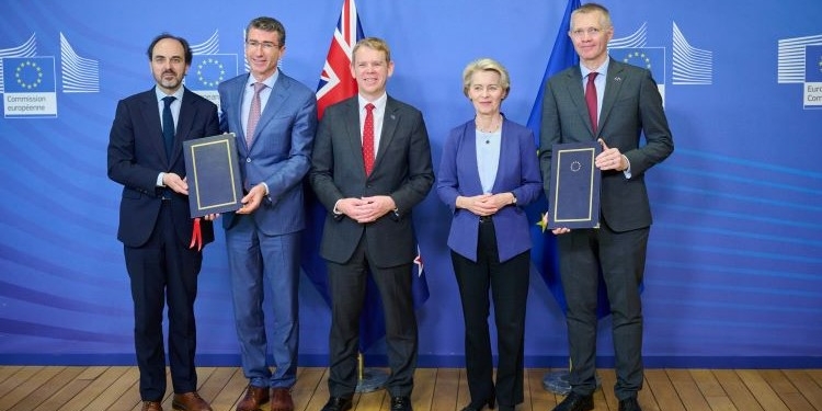 UE y Nueva Zelanda firman el primer Acuerdo de Libre Comercio de la Presidencia española