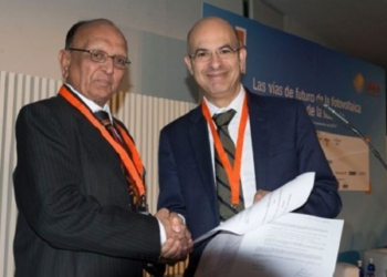 La industria fotovoltaica hispano-india une fuerzas en favor de la energía solar