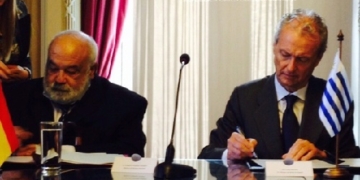 Entra en vigor el acuerdo de cooperación con Uruguay en materia de defensa