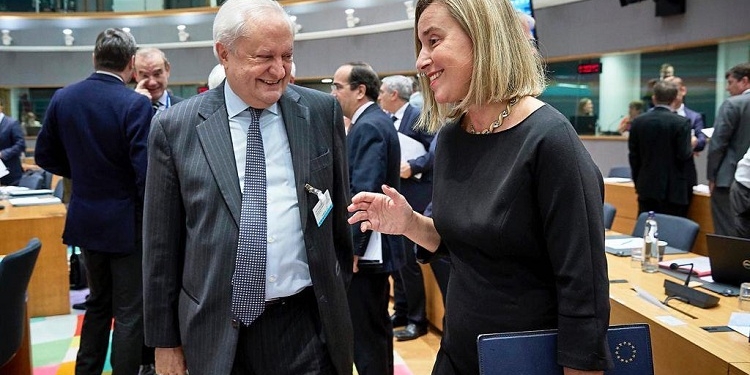 Fernando Valenzuela representará a España en el primer CAE de Robles y Borrell