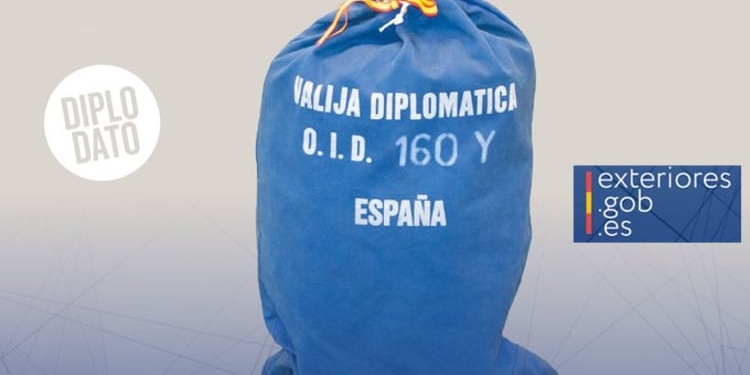 Exteriores pone en marcha el hashtag #diplodato para aclarar términos diplomáticos