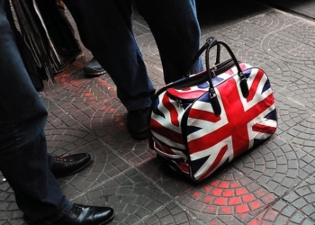 Reino Unido excluye a España de su lista de países seguros para viajar