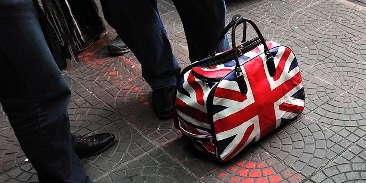 Reino Unido excluye a España de su lista de países seguros para viajar