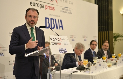 Videgaray reclama que se restablezcan las instituciones democráticas en Venezuela