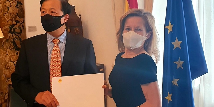 El nuevo embajador de Vietnam, el tercero en incorporarse desde el estado de alarma