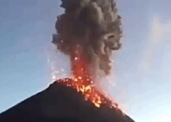 España, “a disposición de Guatemala” tras la erupción del volcán Fuego