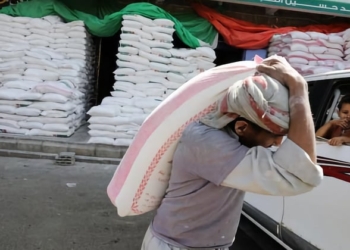 España participó en la llegada a Yemen de 30.000 toneladas de trigo