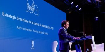 Almeida avanza la estrategia turística de Madrid hasta 2027: «Ni somos moda pasajera ni queremos morir de éxito»