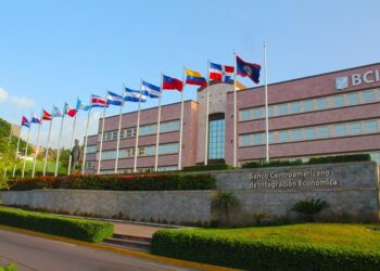Government expedites Central American Bank’s first office opening in Europe in Madrid
