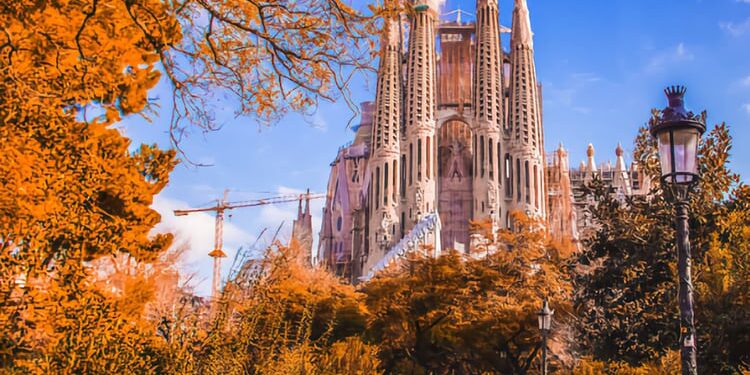 The Top Free Walking Tours In Barcelona