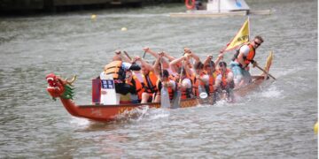 El «Fast and Furious» de la popular carrera china de botes-dragón