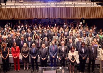 Albares preside el 75 aniversario de la creación de la Dirección General de Asuntos Consulares