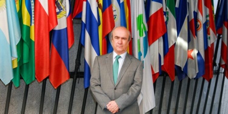 Jabonero will try to remain at the head of the OEI at the General Assembly this Friday