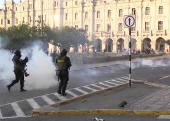 Peru to knock on “other doors” after Spain’s refusal to sell tear gas