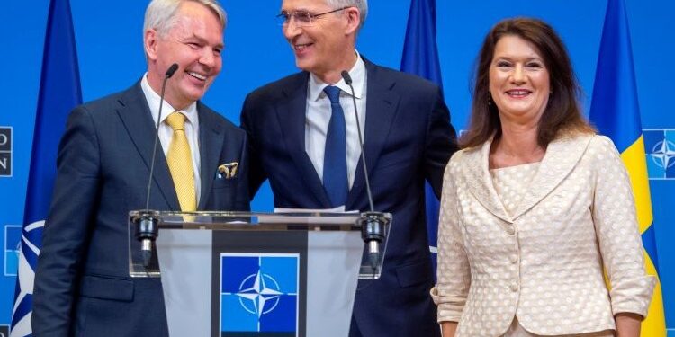 Spain signs Finland and Sweden accession protocols to NATO