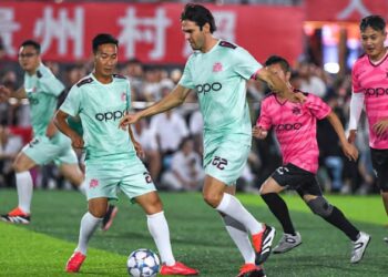 Expectación en la aldea china Miao por la Village Super League