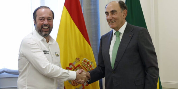 Galán expresa al ministro de Energía de Brasil la apuesta de Iberdrola por el hidrógeno verde en el país