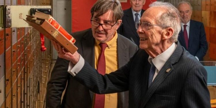 El Instituto Cervantes recibe el legado filológico y lingüístico de la familia Blecua