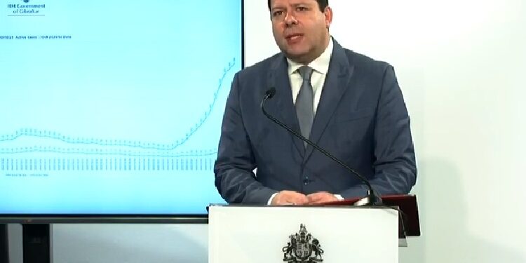 The Club Siglo XXI offers its platform to Fabian Picardo