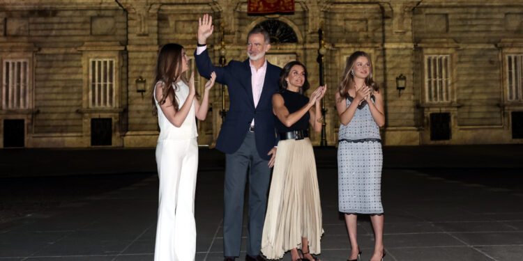 La prensa de Omán destaca el papel del Rey en las relaciones con Oriente Próximo y el Golfo