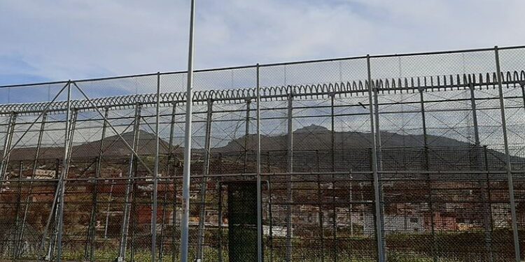 Sánchez’s lukewarmness after Melilla tragedy outrages both partners and opposition
