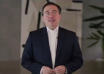 Albares reiterates Foreign Ministry recommendations to “travel safely” on holidays