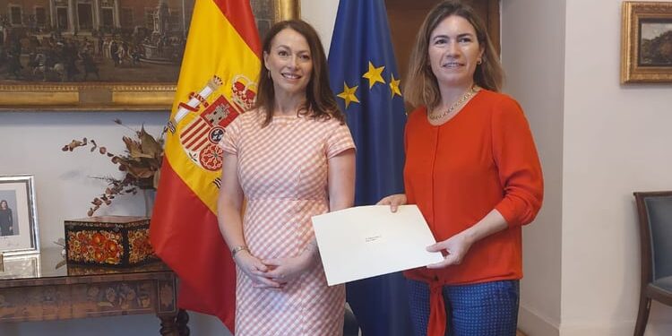 New Australian ambassador presents Copies of her Letters of Credence