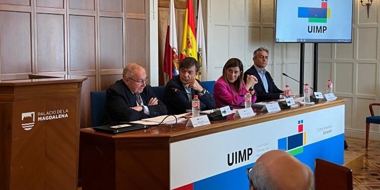 El 87% de empresas exportadoras prevé aumentar o mantener sus ventas al exterior en 2024