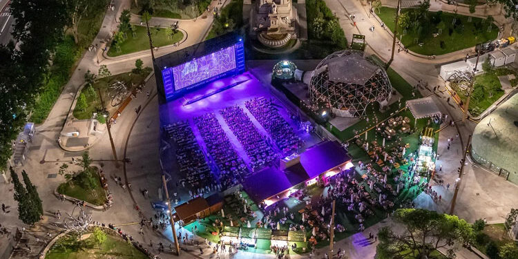 The summer cinema La Estival returns to Madrid’s Plaza de España!
