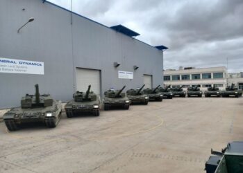 Comienza el segundo envío de diez carros de combate Leopard españoles a Ucrania