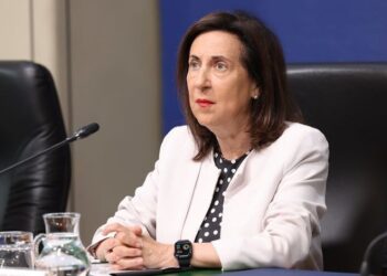 Robles recibe las novedades sobre las misiones españolas en Líbano, Eslovaquia y Atalanta