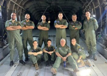 Defensa transporta a quince menores gazatíes heridos o enfermos para ser atendidos en España