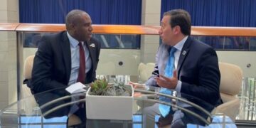 Albares and Lammy commit to “move quickly” in the negotiation on Gibraltar