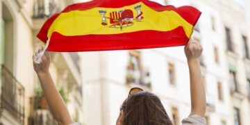 Seven out of ten young Ecuadorians want to work in Spanish companies