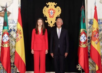 Leonor makes her first trip abroad in Portugal, “my parents’ first destination as Kings”