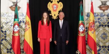 Leonor makes her first trip abroad in Portugal, “my parents’ first destination as Kings”