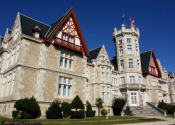 Albares inaugura el curso ‘España en el mundo’ en la Universidad Internacional Menéndez Pelayo