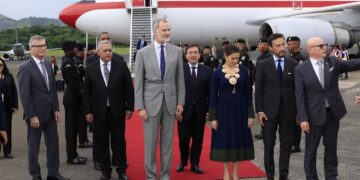 The King arrives in Panama to attend the inauguration of Mulino as president