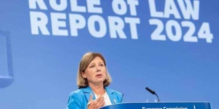 Bruselas lamenta las declaraciones de políticos, incluso del Gobierno, contra los jueces