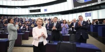 Von der Leyen logra la reelección con un mayor apoyo de la Eurocámara que en 2019